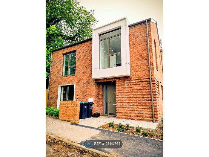 3 Bedroom Semi Detached House To Rent In Ravensdale Gardens, London, SE19