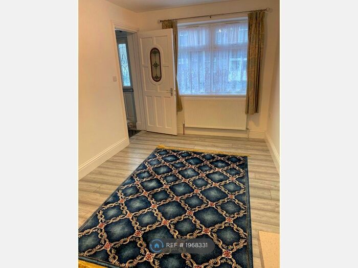 Studio To Rent In Welling, Kent, DA16