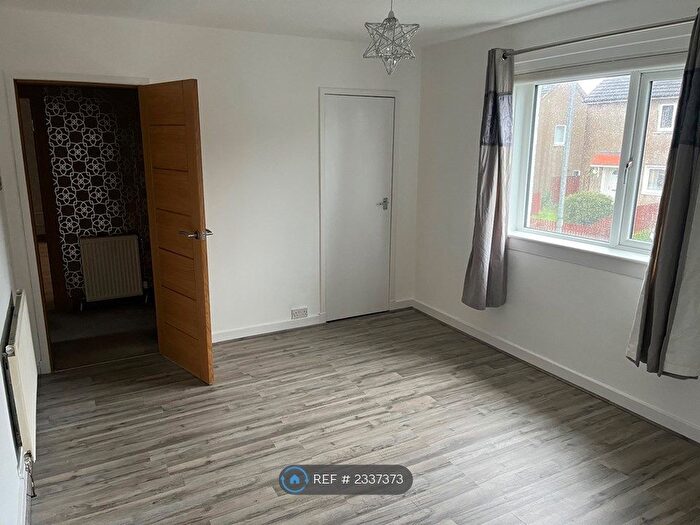 2 Bedroom Flat To Rent In Highfield Avenue, Paisley, PA2