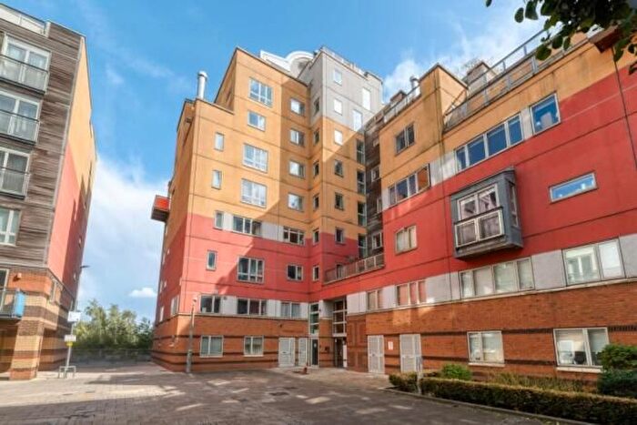 2 Bedroom Flat To Rent In .Faraday Lodge, Renaissance Walk, Greenwich, London, SE10