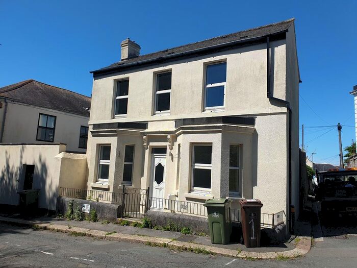 2 Bedroom Detached House To Rent In Eton Place, Plymouth, Devon, PL1