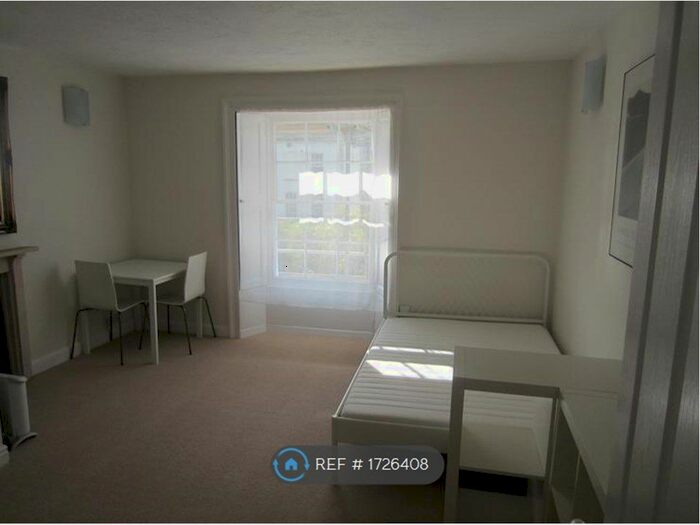 Studio To Rent In Wetherell Place, Bristol, BS8 - Photo 3