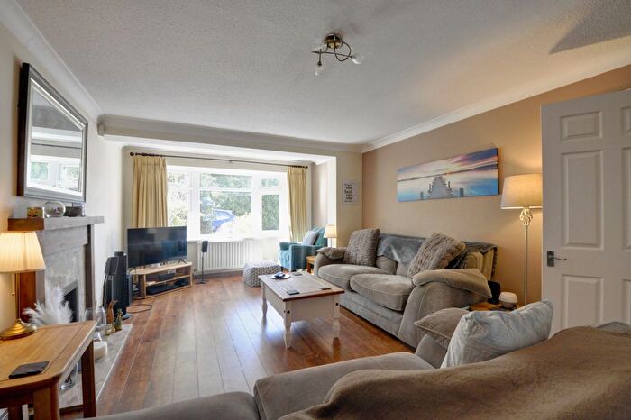 4 Bedroom Detached House For Sale In Springfield Park, Maidenhead, Berkshire, SL6