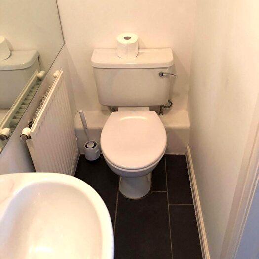 2 Bedroom Flat To Rent In Regency Court, Jesmond Road, Newcastle Upon Tyne, NE2