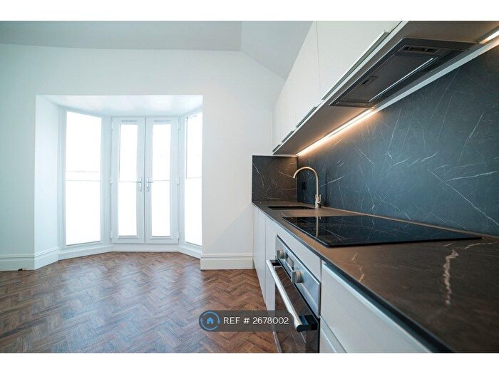 2 Bedroom Flat To Rent In Cathedral Road, Cardiff, CF11