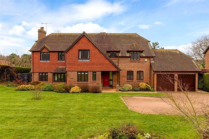 5 Bedroom Country House For Sale In Oaktree House, Upton Grey, RG25