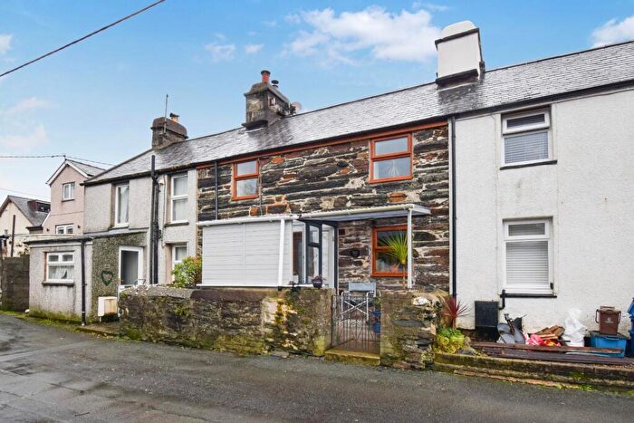 2 Bedroom Terraced House For Sale In Penrhyndeudraeth, LL48