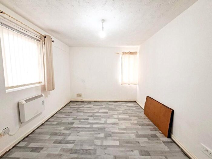 1 Bedroom Flat For Sale In Birch Lane, Longsight, Manchester, M13