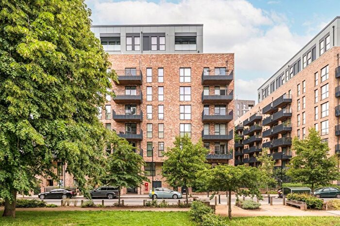 1 Bedroom Flat For Sale In Whelan Road, Acton, W3
