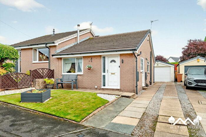 2 Bedroom Semi-Detached Bungalow For Sale In Kirkfell Drive, Ightenhill, Burnley, BB12