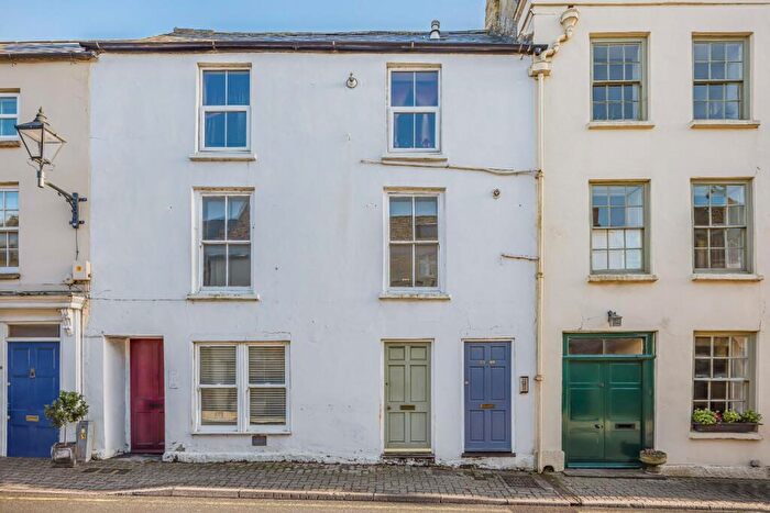 1 Bedroom Apartment For Sale In Silver Street, Tetbury, Gloucestershire, GL8