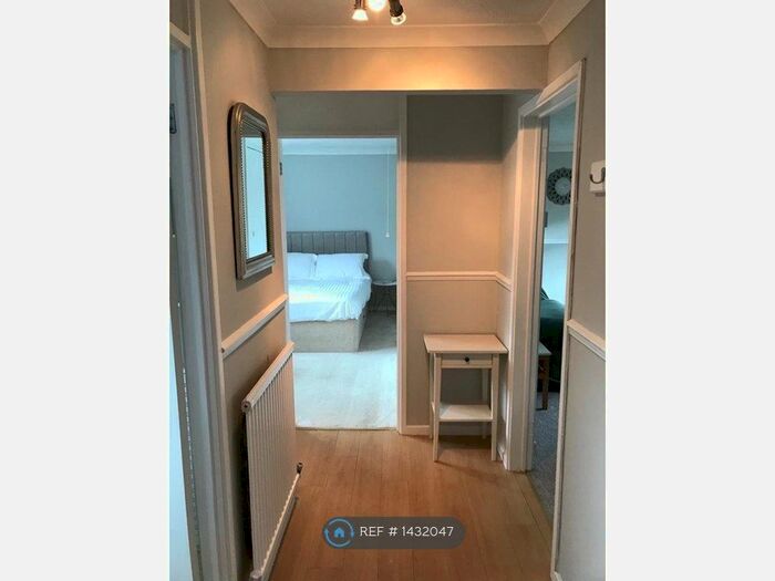 1 Bedroom Flat To Rent In Archer Road, Stevenage, SG1