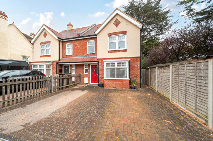 4 Bedroom Semi-Detached House For Sale In Elmhurst Road, Gosport, Hampshire, PO12