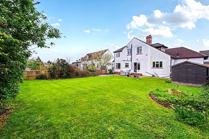 4 Bedroom Detached House For Sale In Staines, Surrey, TW18
