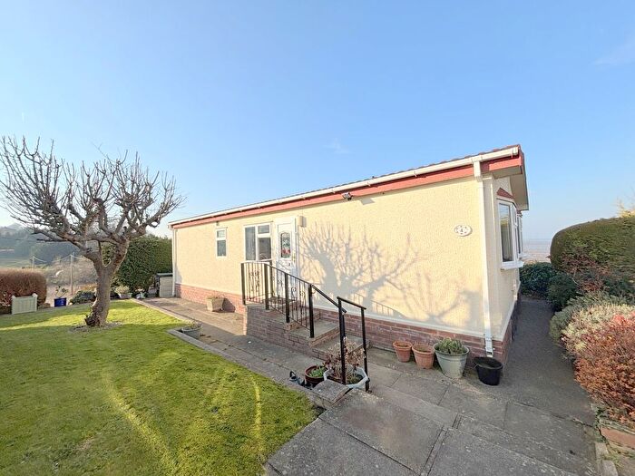 2 Bedroom Lodge For Sale In Vicarage Park, Coast Road, Ffynnongroyw, CH8