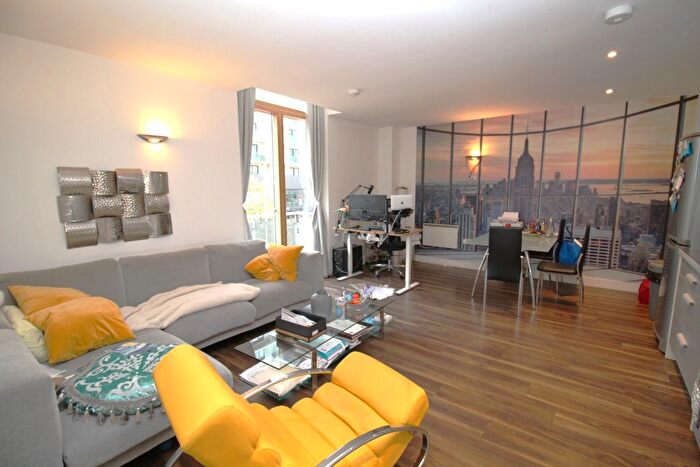 1 Bedroom Flat For Sale In Dearmans Place, Manchester, M3