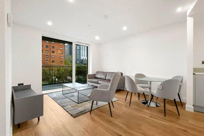 2 Bedroom Apartment To Rent In Snowhill Wharf, Shadwell Street, Birmingham, B4