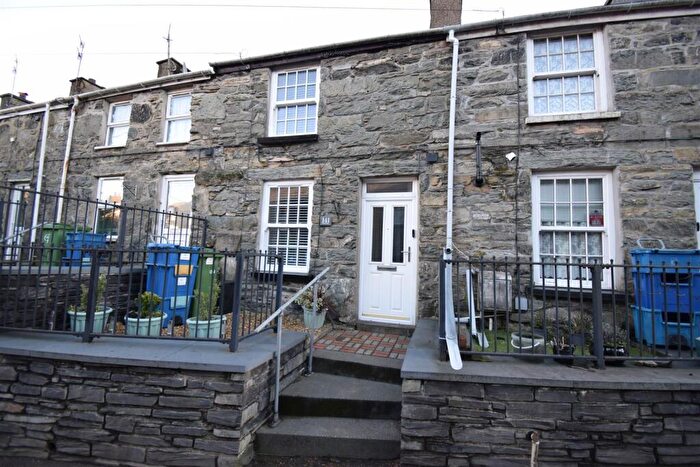 1 Bedroom Terraced House For Sale In High Street, Blaenau Ffestiniog, LL41