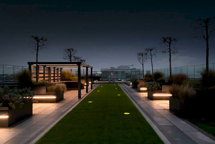 2 Bedroom Apartment To Rent In The Copper House, L1