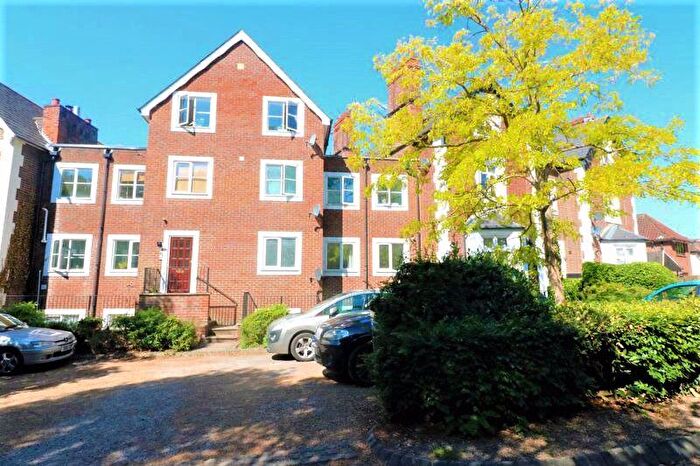 2 Bedroom Flat To Rent In Upton Park, Slough, SL1
