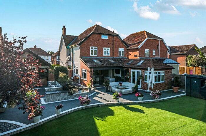 5 Bedroom Detached House For Sale In Berrow Road, Burnham-On-Sea, Somerset, TA8