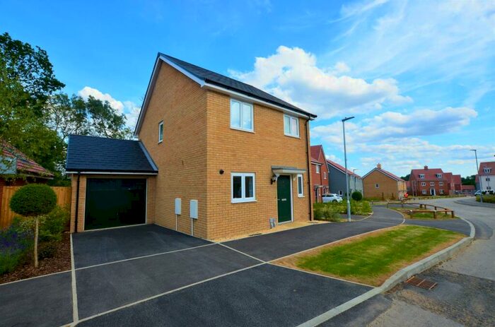 3 Bedroom Detached House To Rent In St Johns Road, Goffs Oak, EN7