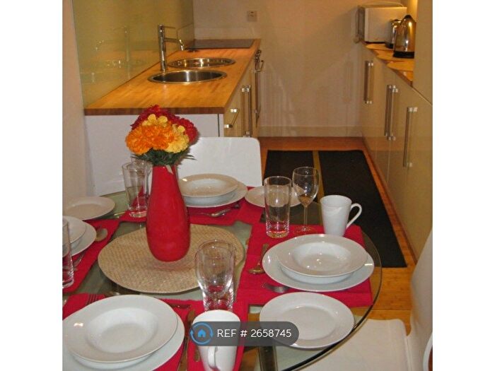 1 Bedroom Flat To Rent In Cross York Street, Leeds, LS2