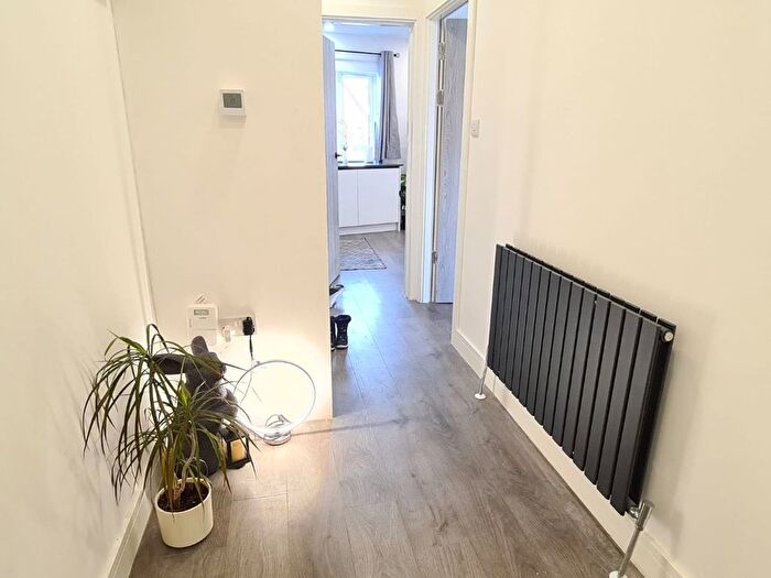 1 Bedroom Flat To Rent In Finchley Road, London, NW3