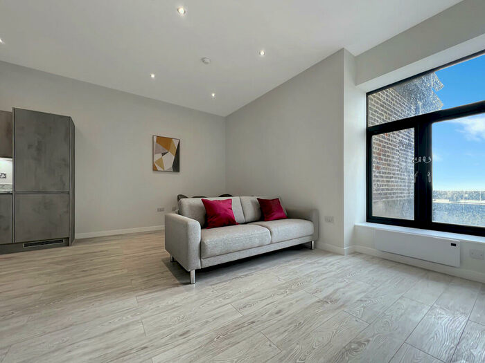 2 Bedroom Apartment To Rent In Block F Victoria Riverside, Leeds City Centre, LS10