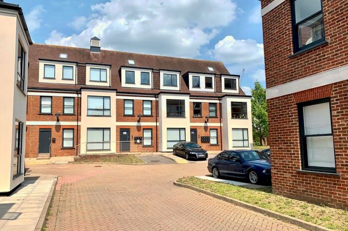 1 Bedroom Flat To Rent In Chalvey Park, Slough, SL1