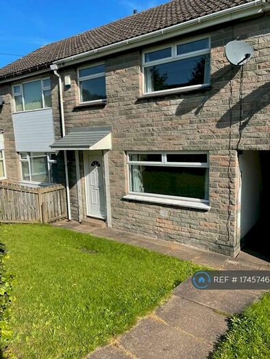 3 Bedroom Terraced House To Rent In Beechwood Road, Stocksbridge, Sheffield, S36
