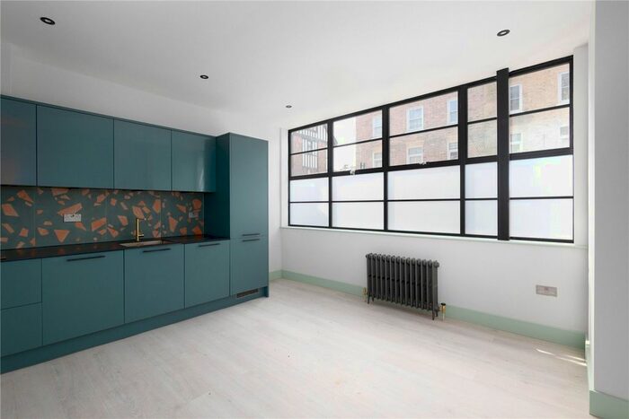 1 Bedroom Flat To Rent In Green Lanes, London, N16