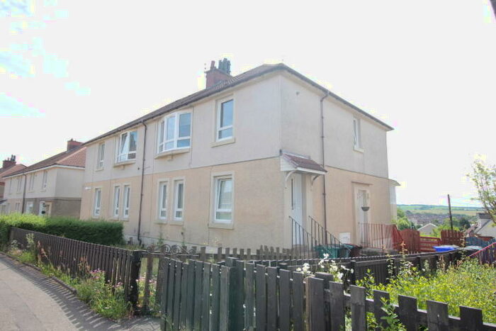 2 Bedroom Flat To Rent In McAllister Avenue, Airdrie, ML6