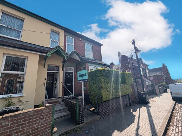 3 Bedroom End Of Terrace House For Sale In Mount Carmel Street, Derby, DE23