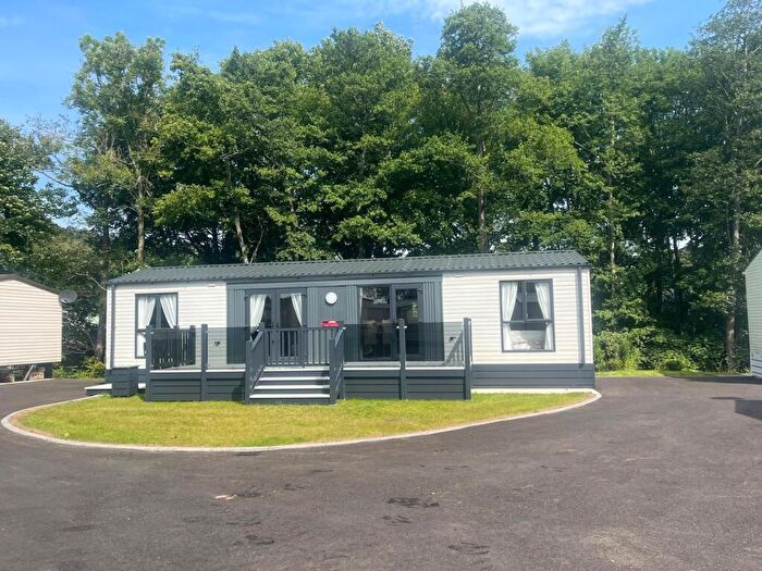2 Bedroom Caravan For Sale In Caton, Lancaster, LA2