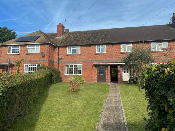 3 Bedroom Terraced House For Sale In The Oval, Findon, Worthing, BN14