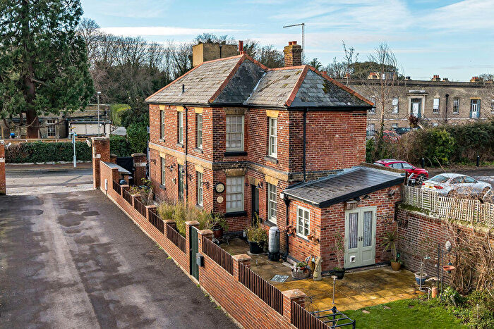 3 Bedroom Detached House For Sale In Royal Engineers Mews, Weevil Lane, Gosport, PO12