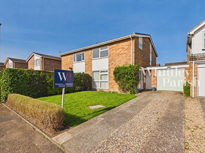 3 Bedroom Semi Detached House For Sale In Cricks Walk, Roydon, Diss, IP22