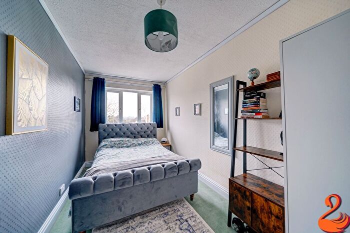 4 Bedroom Detached House For Sale In Main Street, Offenham, WR11