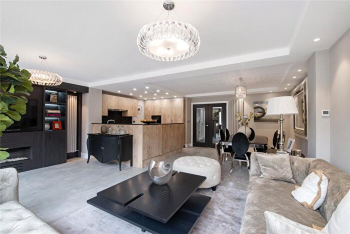 4 Bedroom House To Rent In Court Close, St. Johns Wood Park, St Johns Wood, NW8