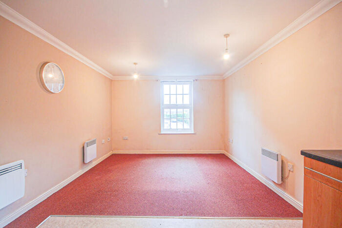 1 Bedroom Flat For Sale In Harescombe Drive, Grh (Gloucestershire Royal Hospital), Gloucester, GL1