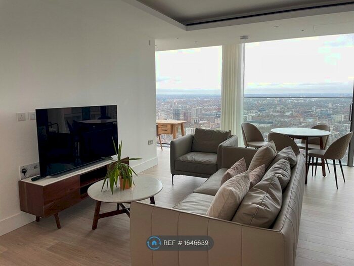 2 Bedroom Flat To Rent In Carrara Tower, London, EC1V