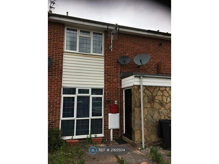 3 Bedroom Terraced House To Rent In Dart Close, Slough, SL3