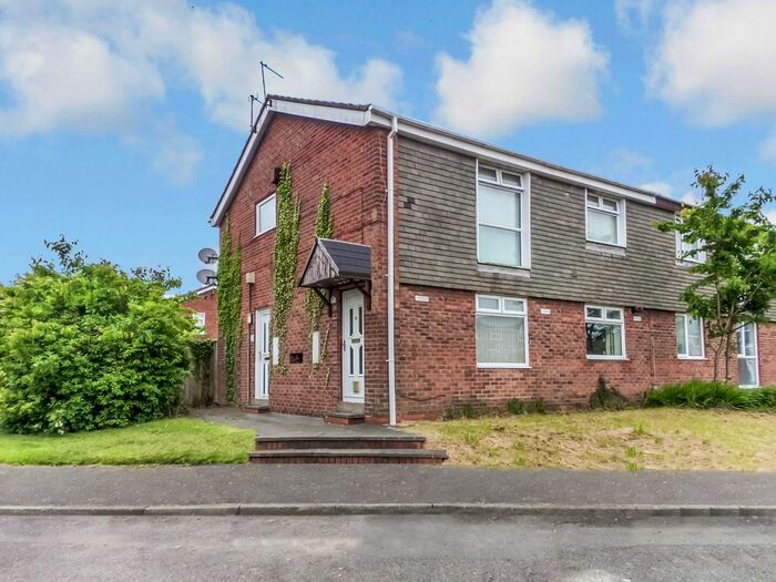 2 Bedroom Flat To Rent In Otley Close, Cramlington, NE23