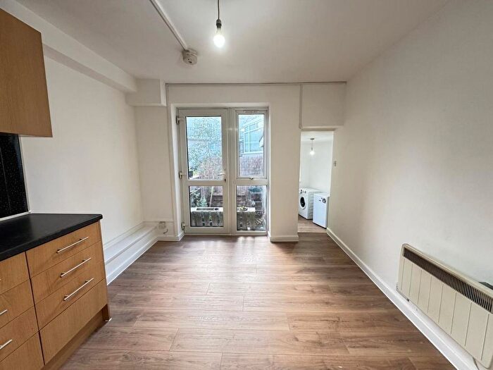 1 Bedroom Flat To Rent In Church Road Fff, Lawrence Hill, Bristol, BS5