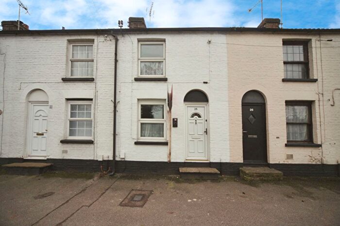 1 Bedroom Terraced House For Sale In Bedford Road, Houghton Regis, Dunstable, LU5