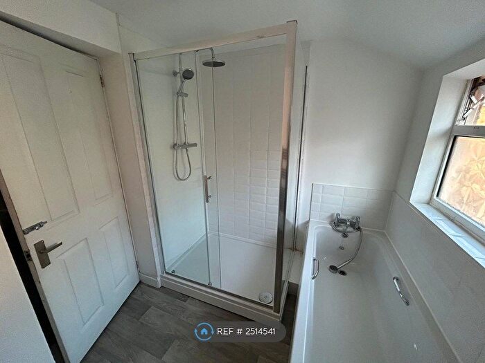 3 Bedroom Terraced House To Rent In Newcome Road, Portsmouth, PO1