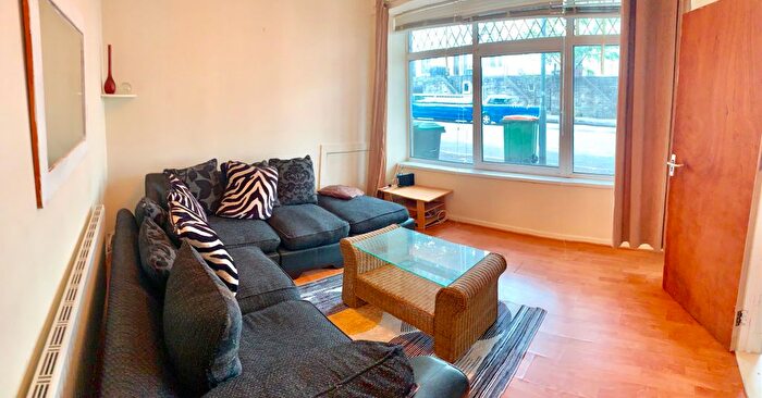 1 Bedroom Flat To Rent In Mansel Street, Swansea, SA1