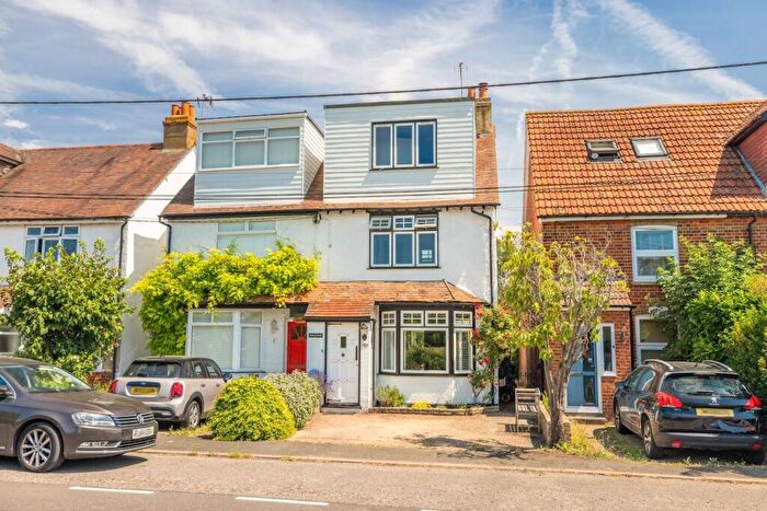 4 Bedroom Terraced House For Sale In Marsh Lane, Taplow, Maidenhead, SL6