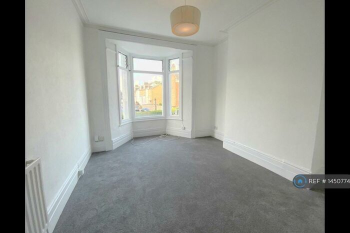 1 Bedroom Flat To Rent In Clifton Road, London, SE25